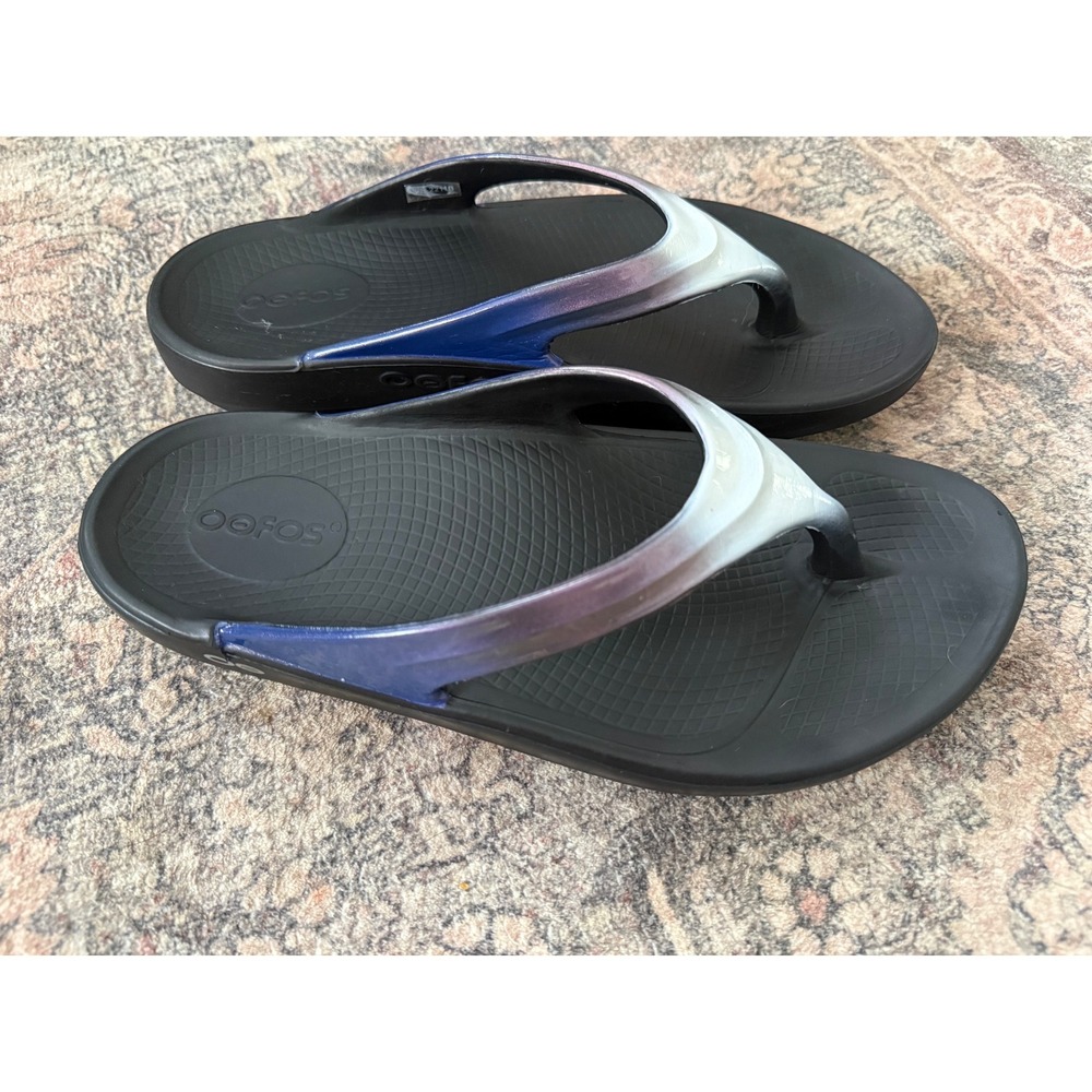OOFOS OOlala Luxe Recovery Sandals Black Blue Ombre Metallic Thong Flip Flops 9